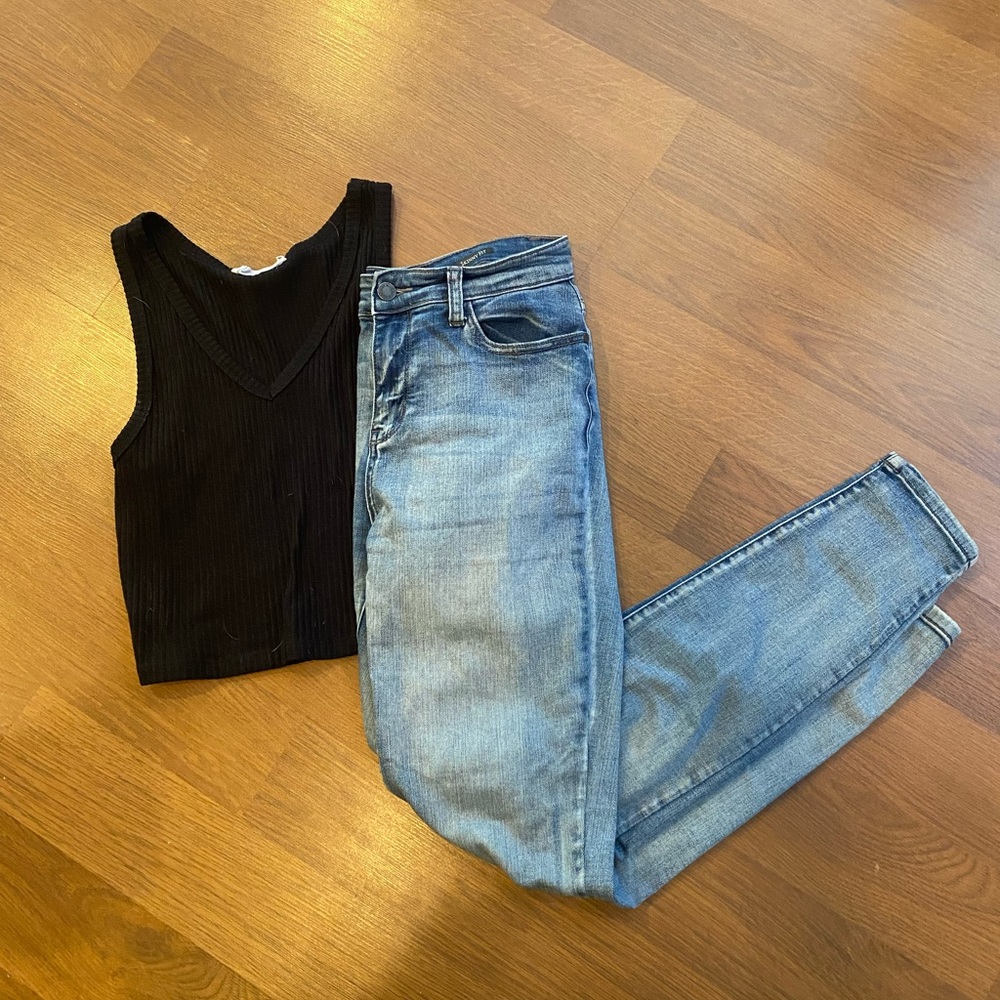 FLASH SALE 🇺🇸Size 9/29 Judy Blue LightWashed Skinny Fit Jeans